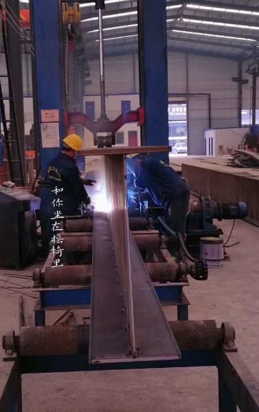 甘肃会宁钢结构厂H型钢组立机